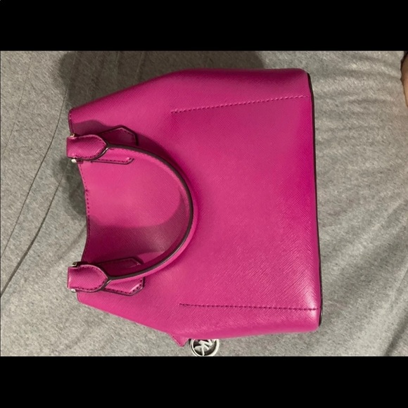 MK greenwich bucket bag - Picture 2 of 7